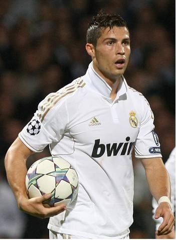 乐高推出1：1世界杯官方奖杯模型，售价为199.99美元