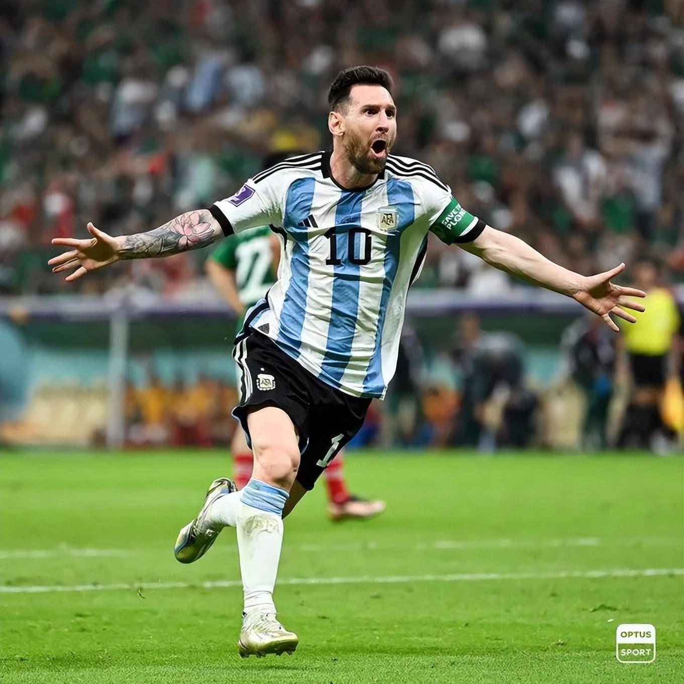 深圳新鹏城主帅陈涛观战曼城比赛，明日与城市集团同事会面