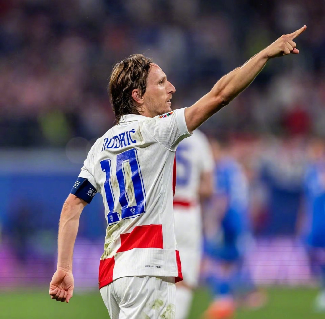 欧塞尔俱乐部执行主席巴蒂斯特·马勒布随马克龙代表团访华！