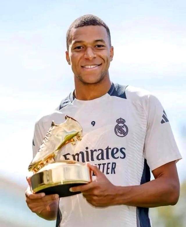 拉波尔塔：如无意外月底回归诺坎普；弗里克在巴萨很开心