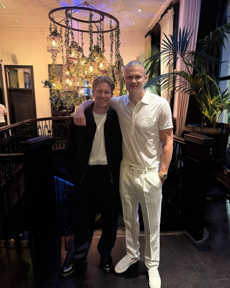 世体：巴萨还没有收到对特狮的报价，他们希望他先彻底康复