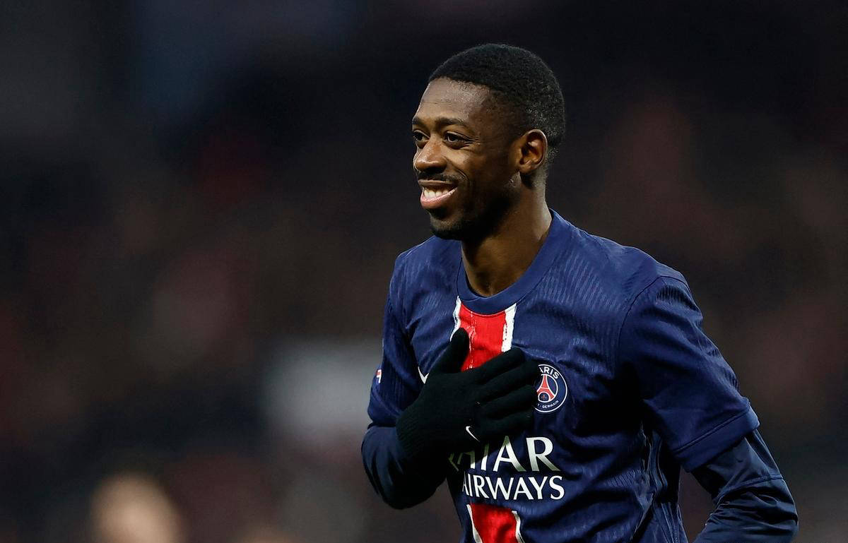 东北人冰雪上玩出花样，骑行健身与躺平同乐