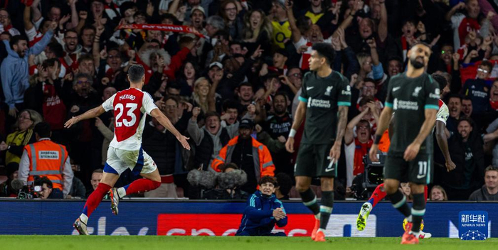 消息人士称，鲁本·阿莫林与曼联在离队问题上存在分歧，同时有欧洲皇室成员对他感兴趣。