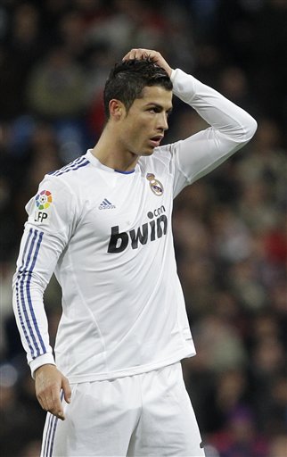 巧合！库里兄弟二人勇士生涯首秀均砍下14分